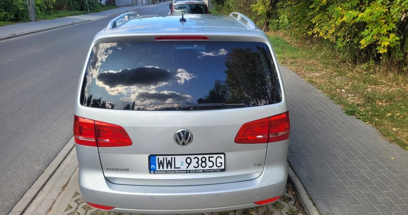 Volkswagen Touran cena 31900 przebieg: 231000, rok produkcji 2011 z Kobyłka małe 191